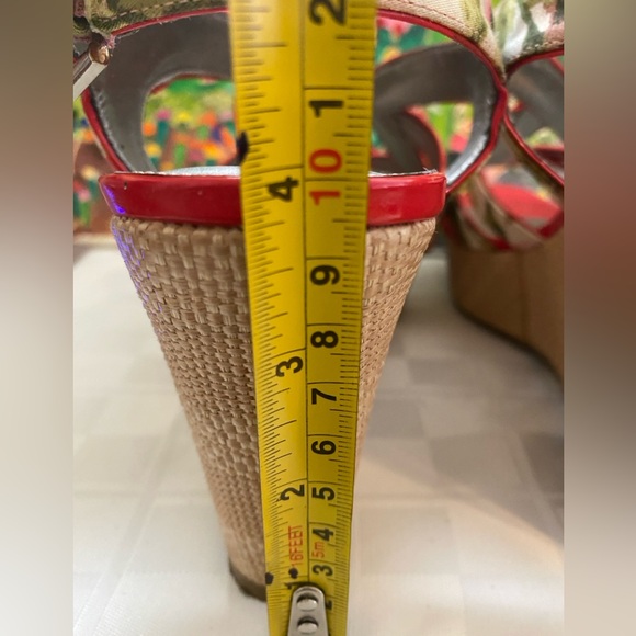 Marc Fisher Gleena Floral Wedge Sandals - Red and Green, Size 10M - Picture 13 of 13